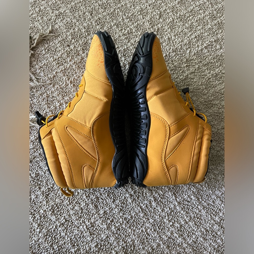 Nature Contact hiking boots. Size 41 (10US). Vegan. NWT Lightweight/lug soles. - Picture 6 of 12